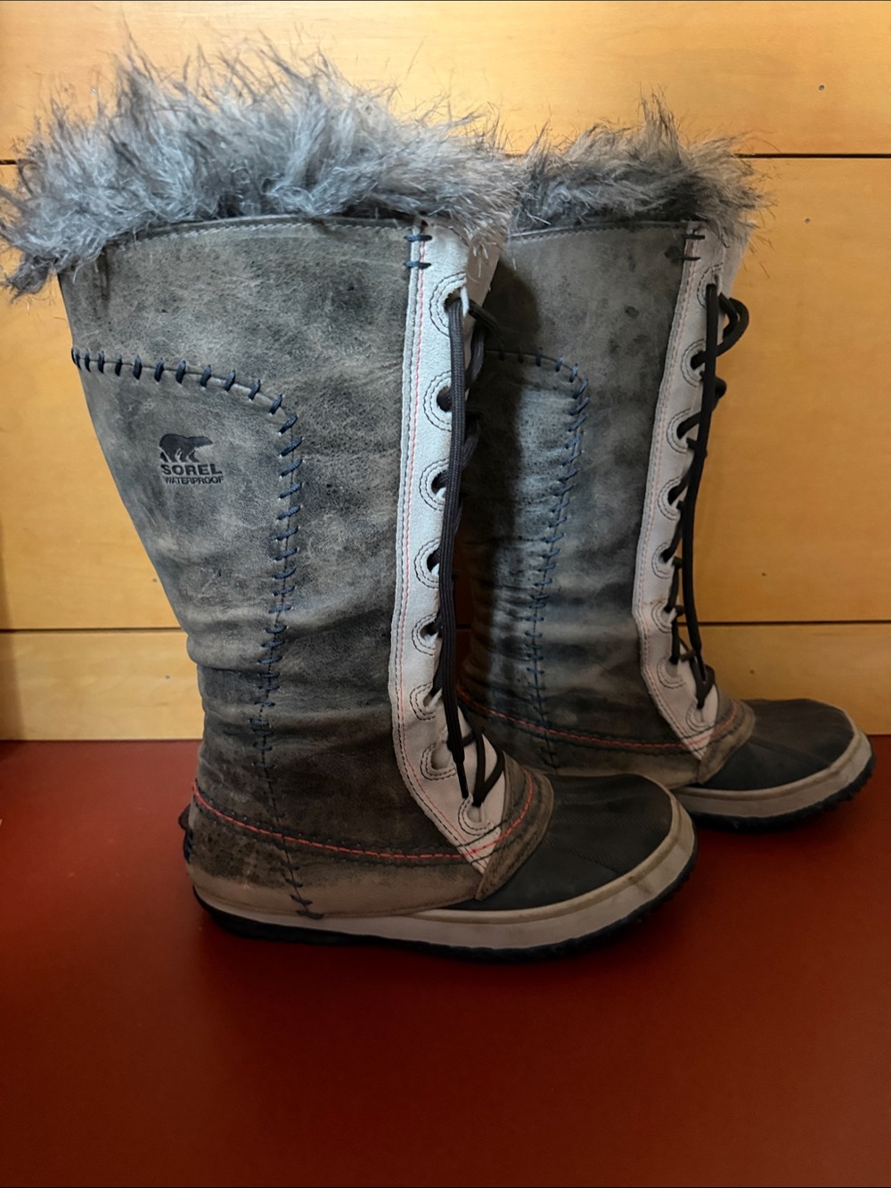 Sorel Gray Lace-Up Faux Fur Trim Winter Boots